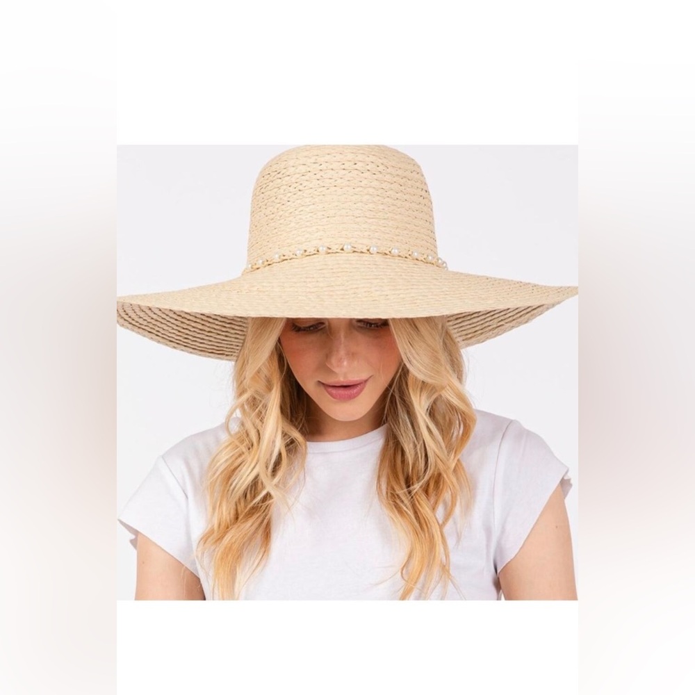 ⛱️ WOVEN STRAW PEARL AND BEADED SUN HAT WITH FLOWER ACCENTS  ⛱️